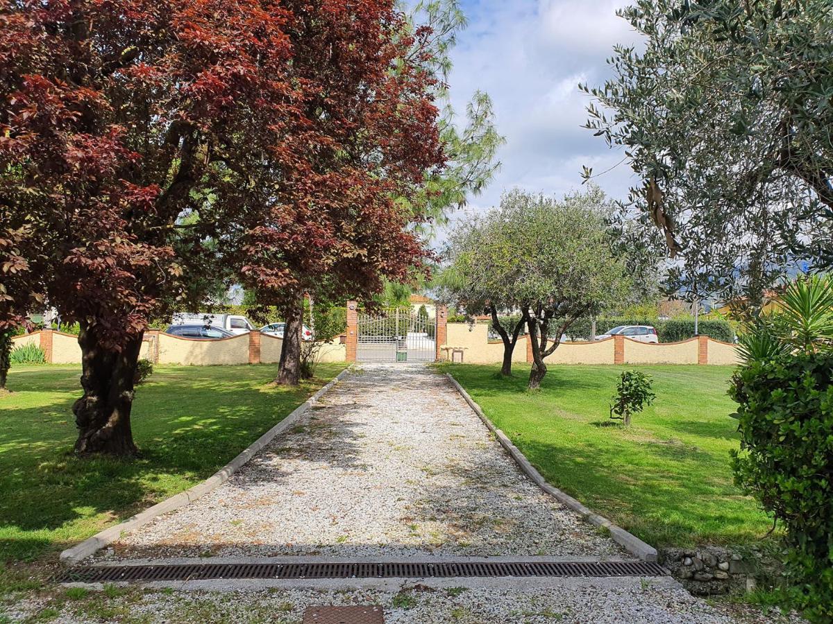 La Casetta Di Silvio Capezzano Pianore Bagian luar foto